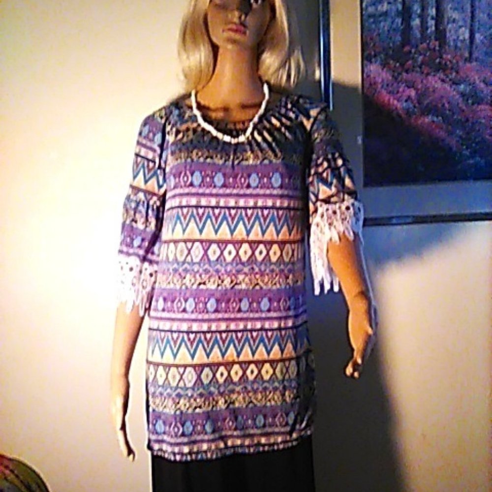 Win Win Half Sleeve Lace Tunic S-M BOHO Ruffled Sleeves Cute!